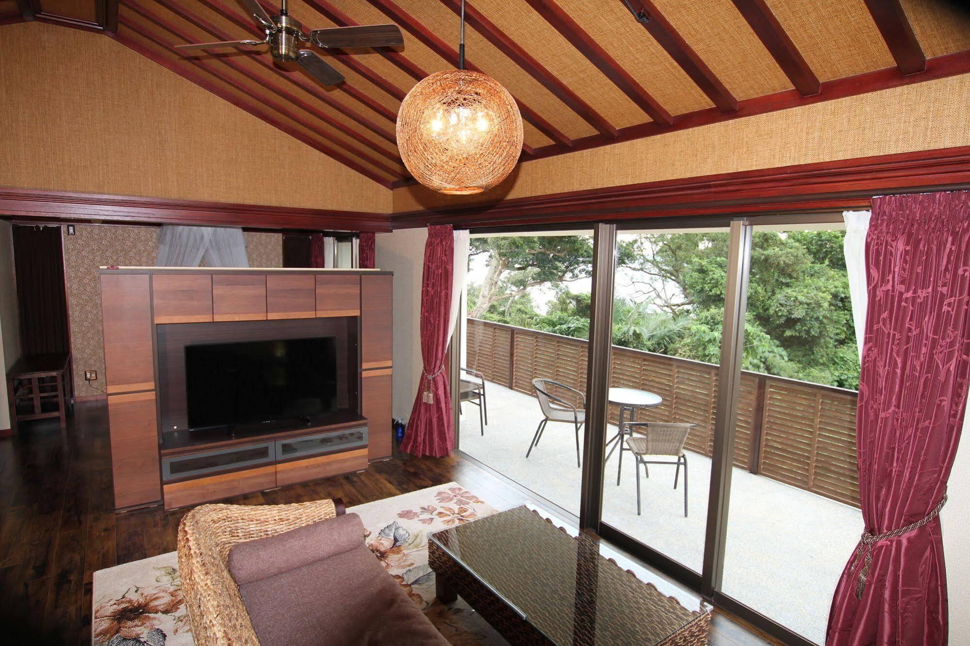מלון נאקיג'ין Ocean Hills Kouri מראה חיצוני תמונה